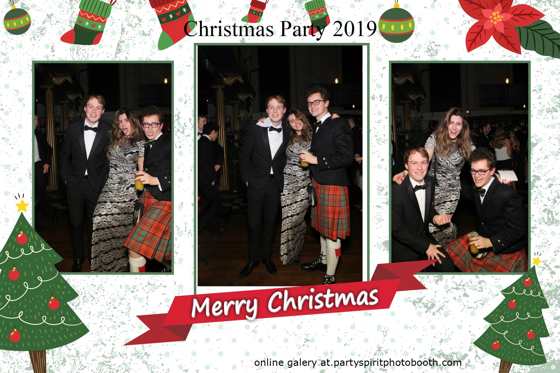 Christmas Party | View more photos from the event at gallery.partyspiritphotobooth.com/u/PartySpiritPhotoBooth/Christmas-Party-0
